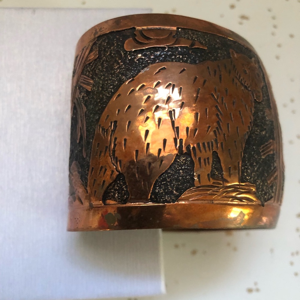 Navajo Brass Bear bracelet. - Picture 6 of 9